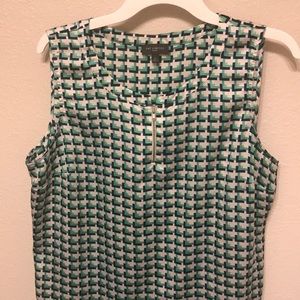 The Limited sleeveless blouse size L